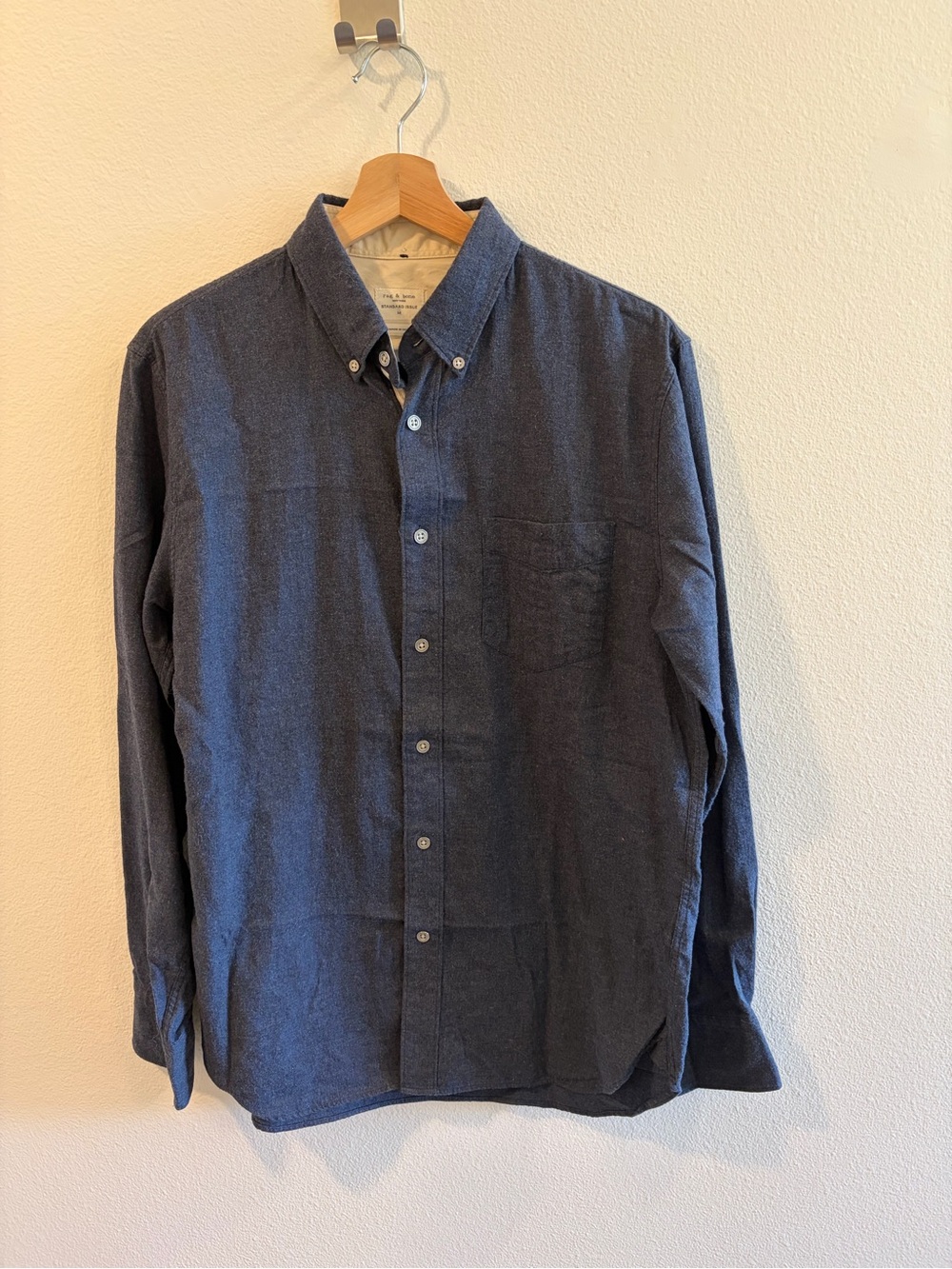 rag & bone Men's Button-Down Shirt in Navy Blue